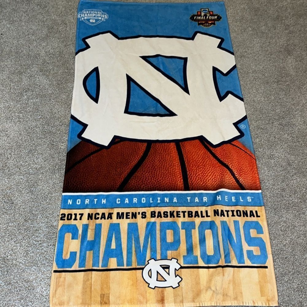 2017 Final four Phoenix UNC North Carolina TarHeels champions rare Beach Towel